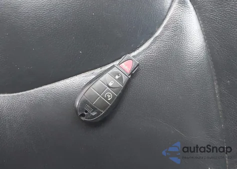 2015 Jeep Cherokee Latitude z USA, uszkodzony, nr VIN 1C4PJMCS1FW640501